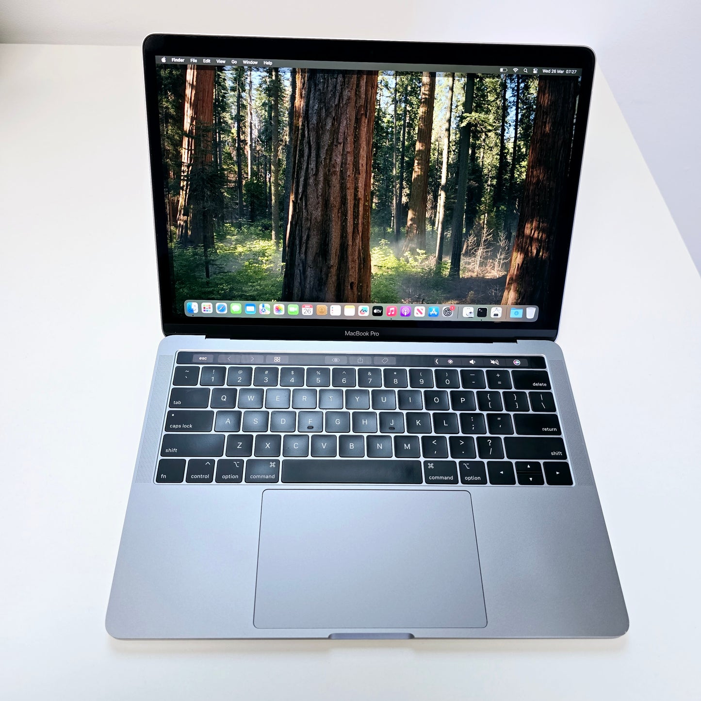 MacBook Pro - 13" - Intel Core i5 - 1.4Ghz - 8GB RAM -256GB SSD - TouchBar, Retina Display