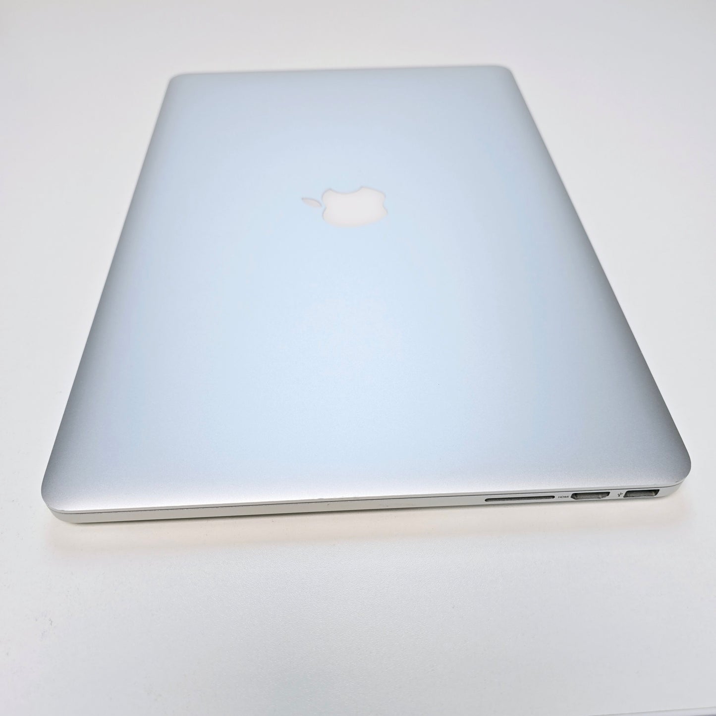 MacBook Pro - 15.4" - Intel Core i7 - 2.0Ghz+ - 16GB RAM - 500GB SSD - Retina Display