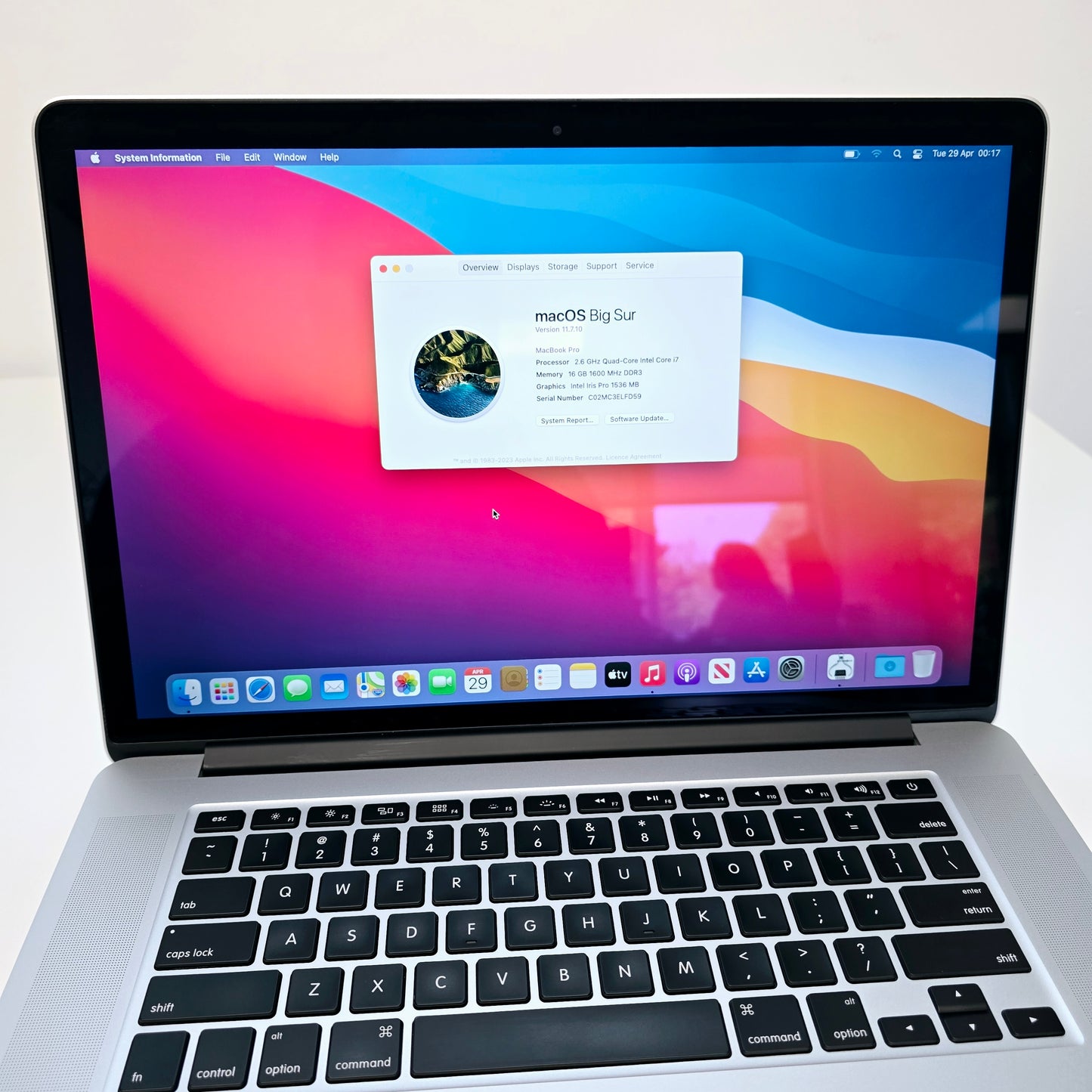 MacBook Pro - 15.4" - Intel Core i7 - 2.0Ghz+ - 16GB RAM - 500GB SSD - Retina Display