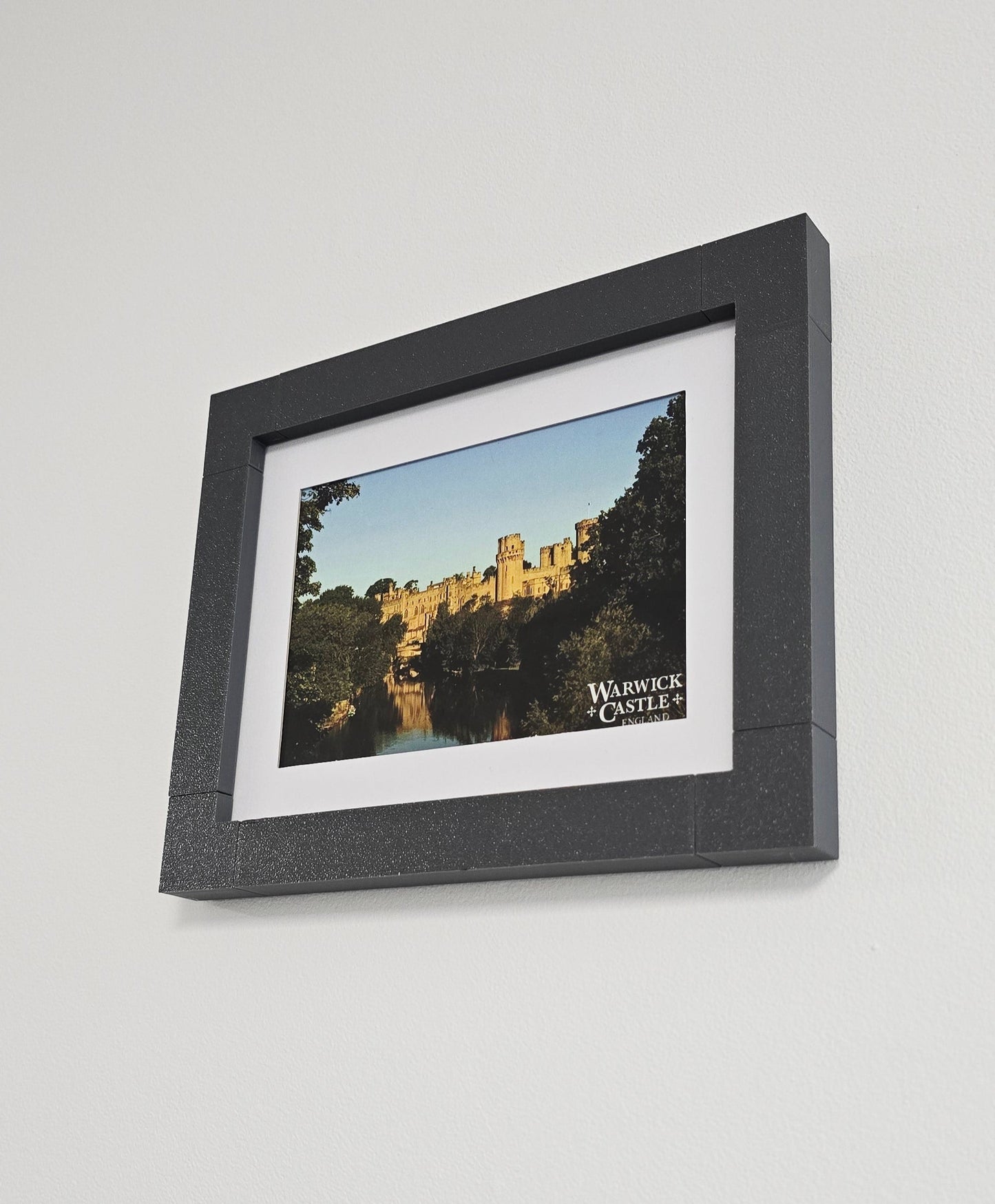 Frametrix™ – Modular Picture Frame Kit - Fit for 4x6 inches photo