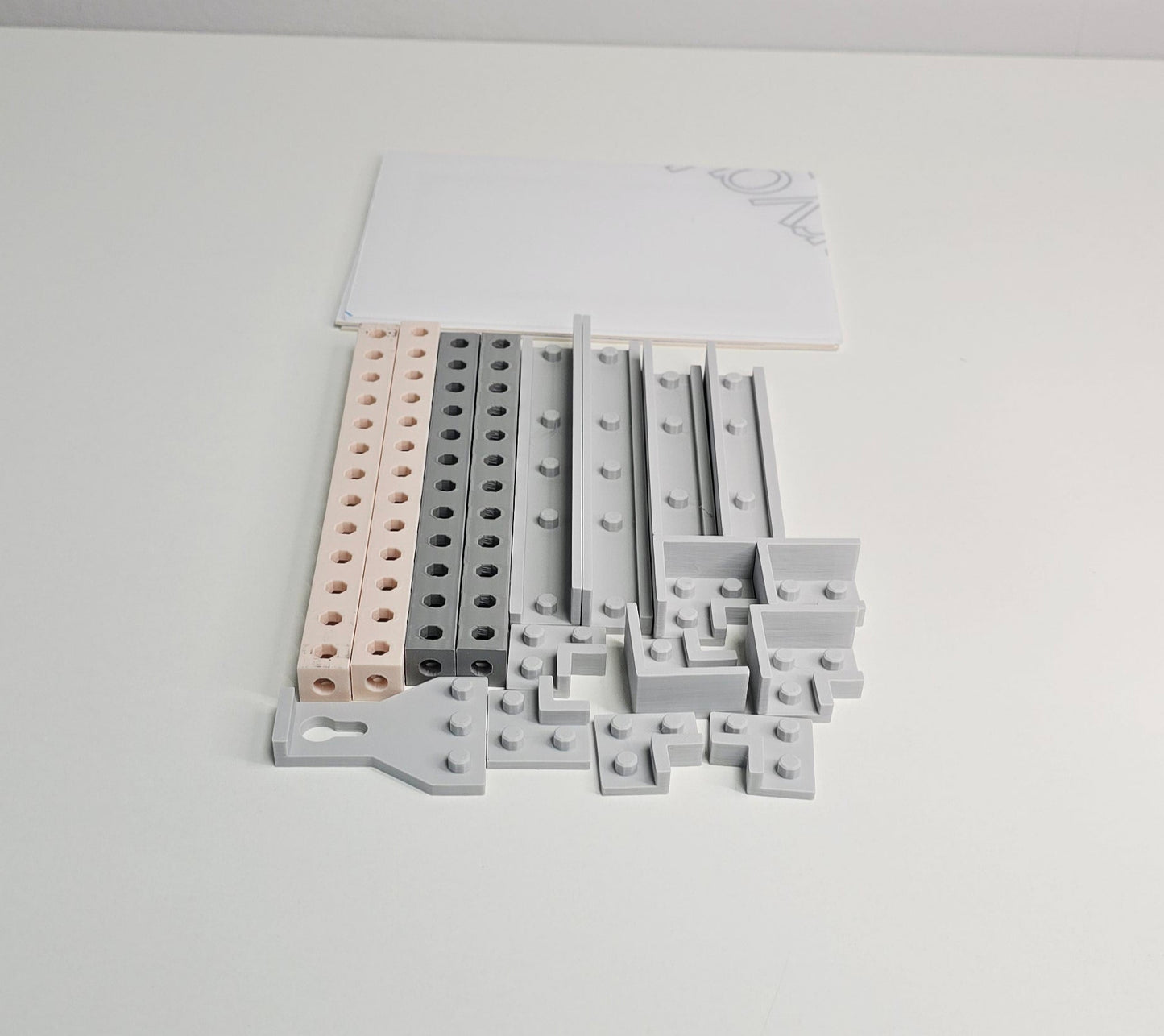 Frametrix™ – Modular Picture Frame Kit - Fit for 4x6 inches photo