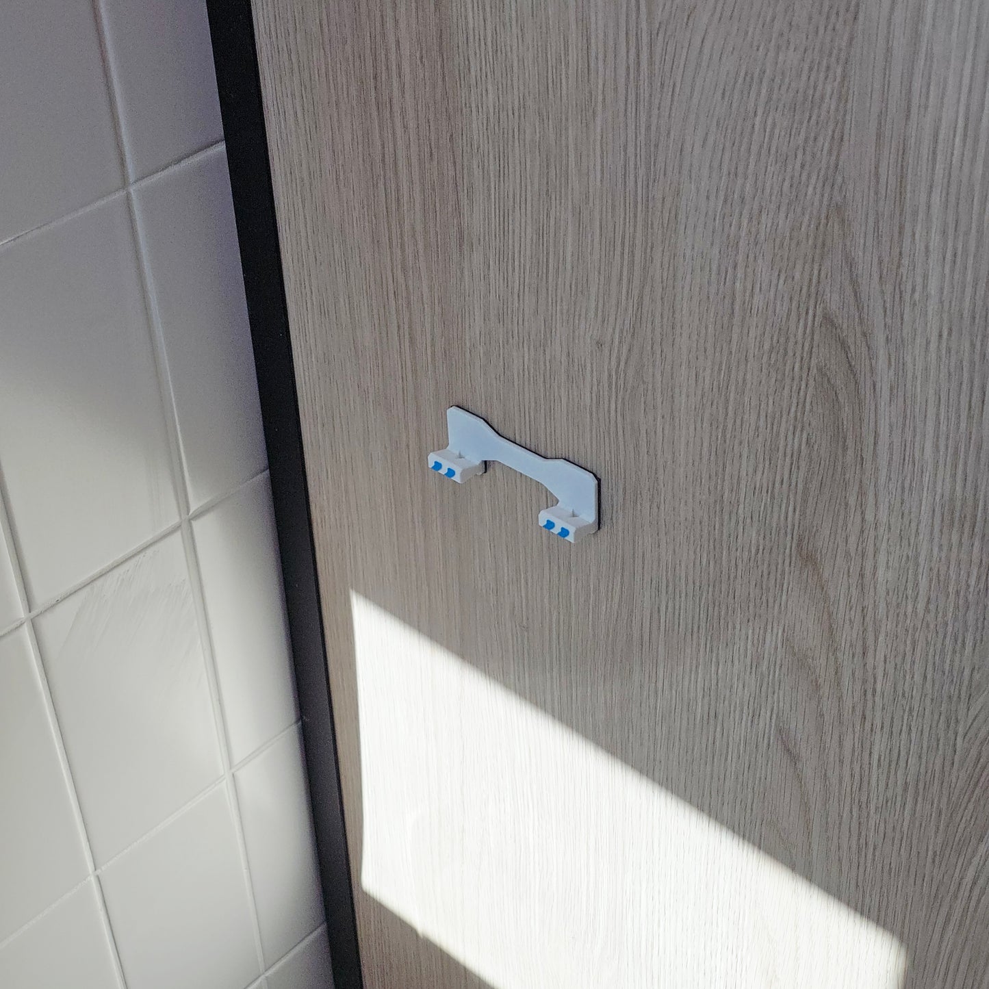FlexDock Min Self-Adhesive Wall Phone Holder – Ultra Slim Quick-Access Mobile Mount for Kitchen & Bathroom | Made in UK by Creowaves