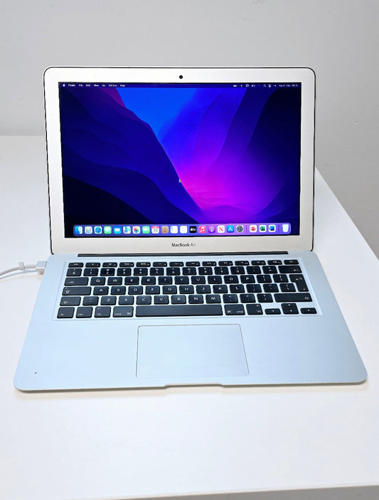 MacBook Air - 13.3" - Intel Core i5 - 1.8Ghz+ - 8GB RAM -128GB SSD