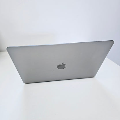 MacBook Air - 13.3" - Intel Core i5 - 1.6Ghz - 8GB RAM -128GB SSD , Retina Display