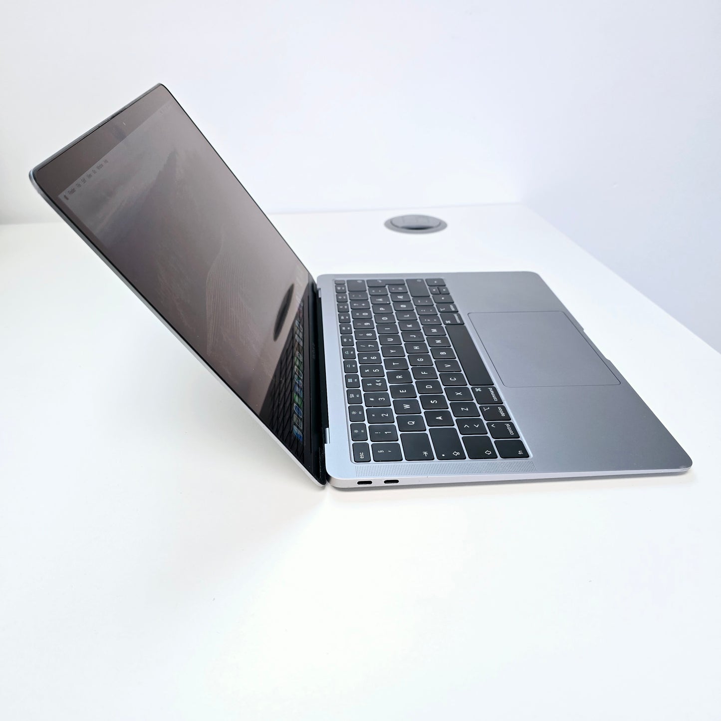 MacBook Air ( 13", 2018 )-A1932-QWERTY- ENGLISH