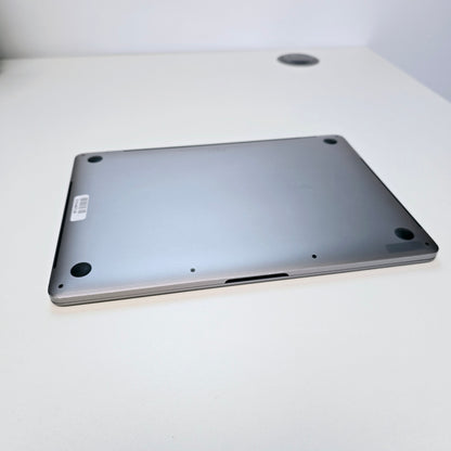 MacBook Pro [13" | 2020 | Intel i7-2.8GHz | RAM 16GB | SSD 500 GB | Silver | Very Good] QWERTY - ENGLISH