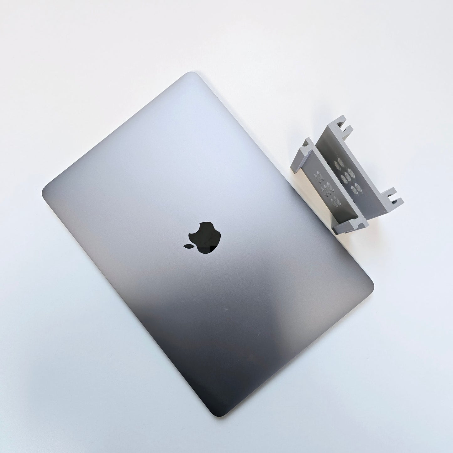 MacBook Pro 13", 2020,  A2159, 16GB RAM, 250GB SSD, Core i5 1.4GHz, Grey, Very Good-QWERTY- ENGLISH