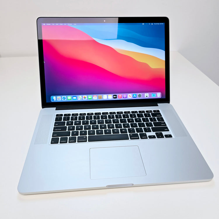 MacBook Pro [15" | 2013-2015 | Intel i7-2.6GHz | RAM 16GB | SSD 500 GB | Silver | Very Good] QWERTY - ENGLISH