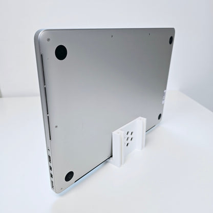 MacBook Pro - 15.4" - Intel Core i7 - 2.0Ghz+ - 16GB RAM - 500GB SSD - Retina Display