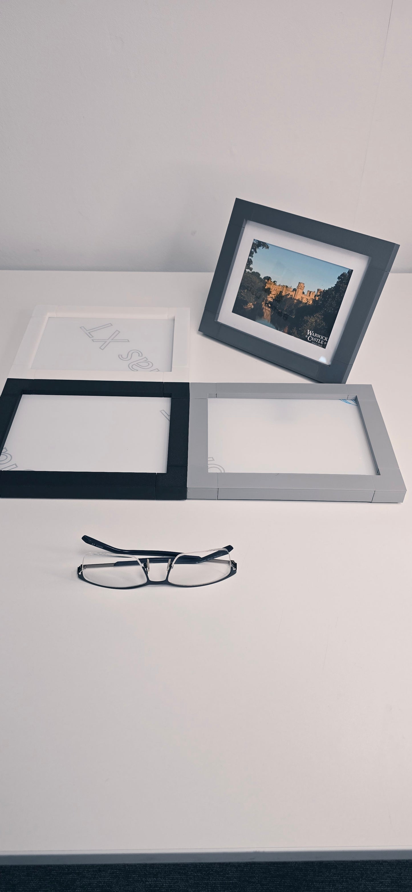Frametrix™ – Modular Picture Frame Kit - Fit for 4x6 inches photo