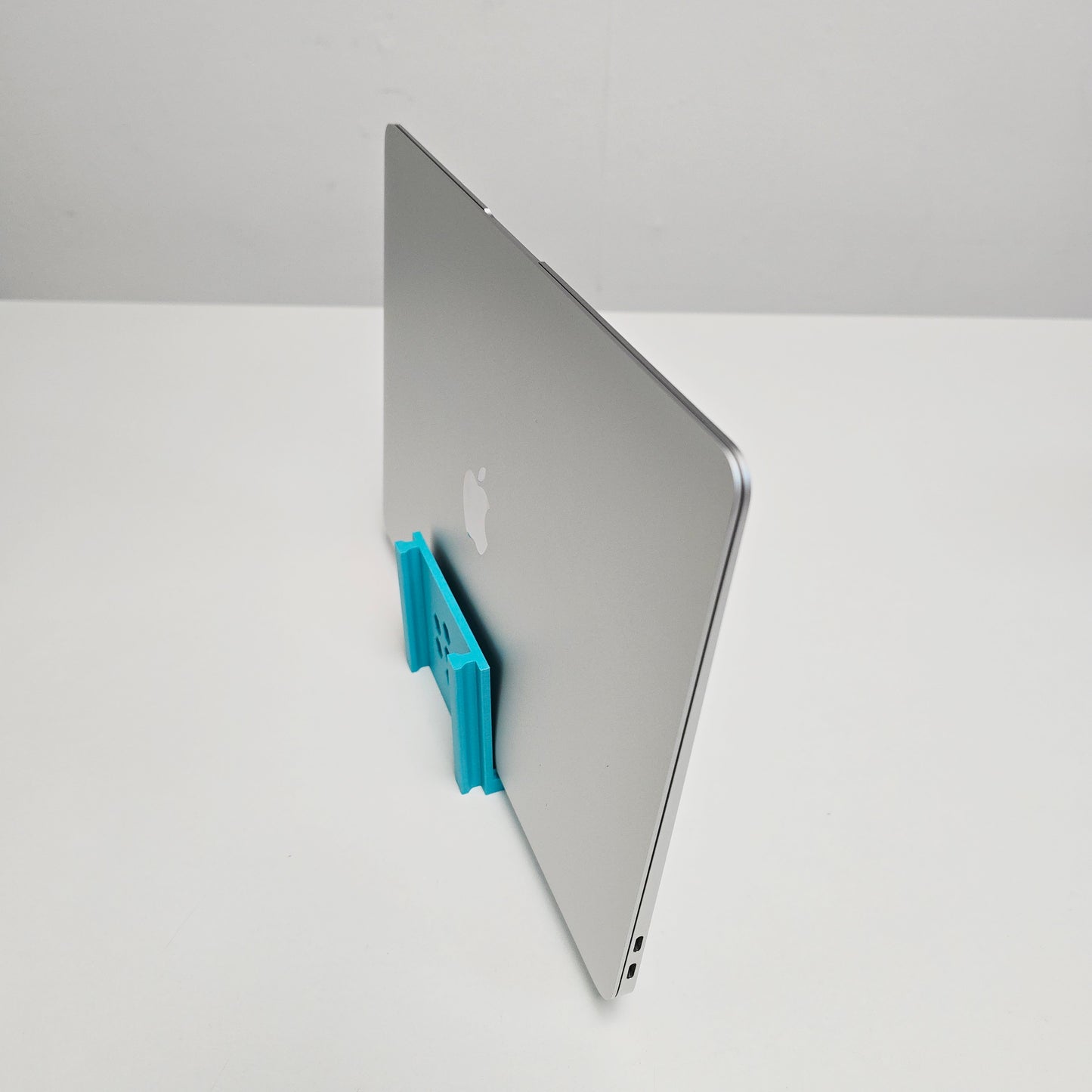 MacBook Pro 13", 2019,  A1989, 16GB RAM, 500GB SSD, Core i5 2.3GHz, Sliver, Good-QWERTY- ENGLISH