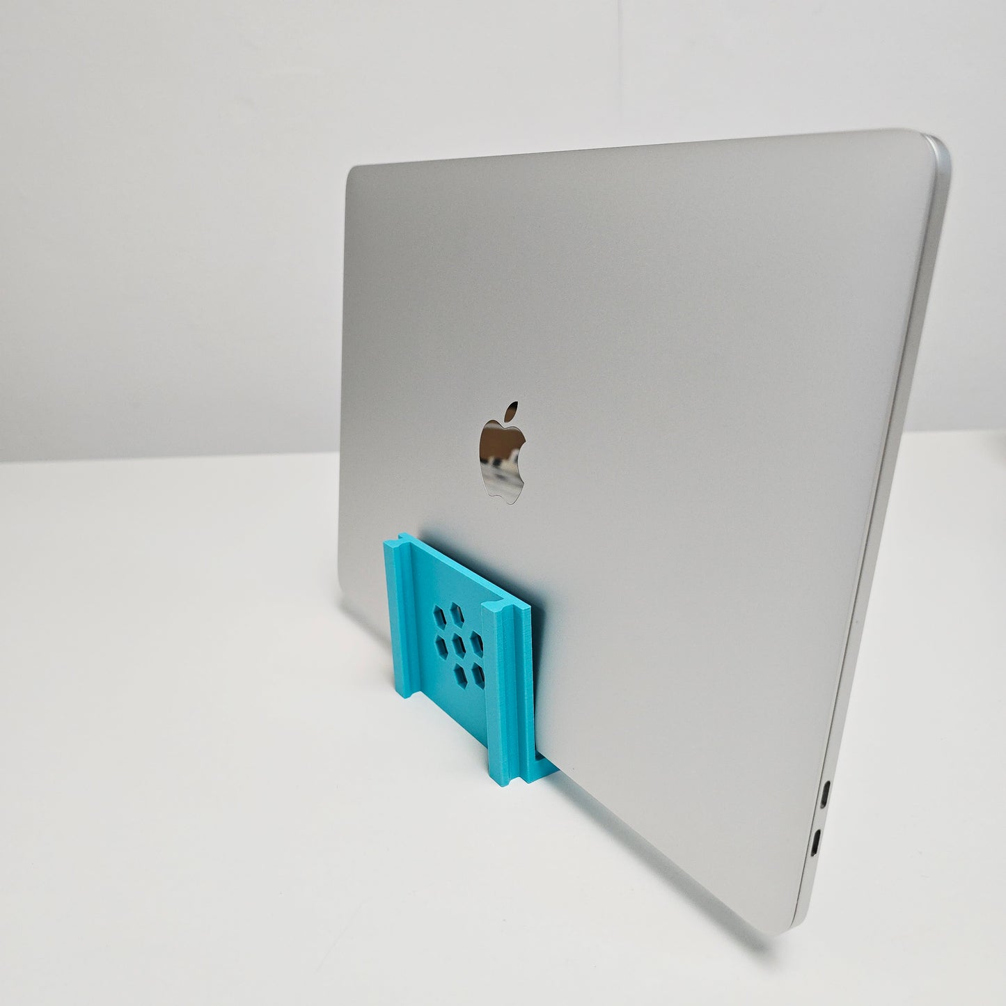 MacBook Pro 13", 2019/2020,  A2159, 16GB RAM, 500GB SSD, Core i5 1.4GHz, Sliver, Excellent-QWERTY- ENGLISH