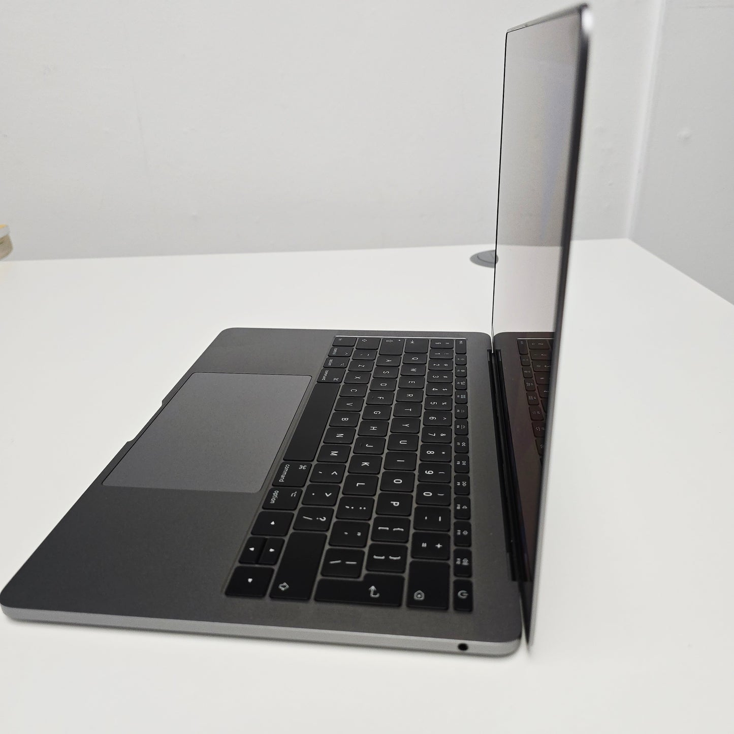 MacBook Pro 13" | 2017 | Intel i5 | RAM 16GB | SSD 500 GB |  Very Good] QWERTY - ENGLISH