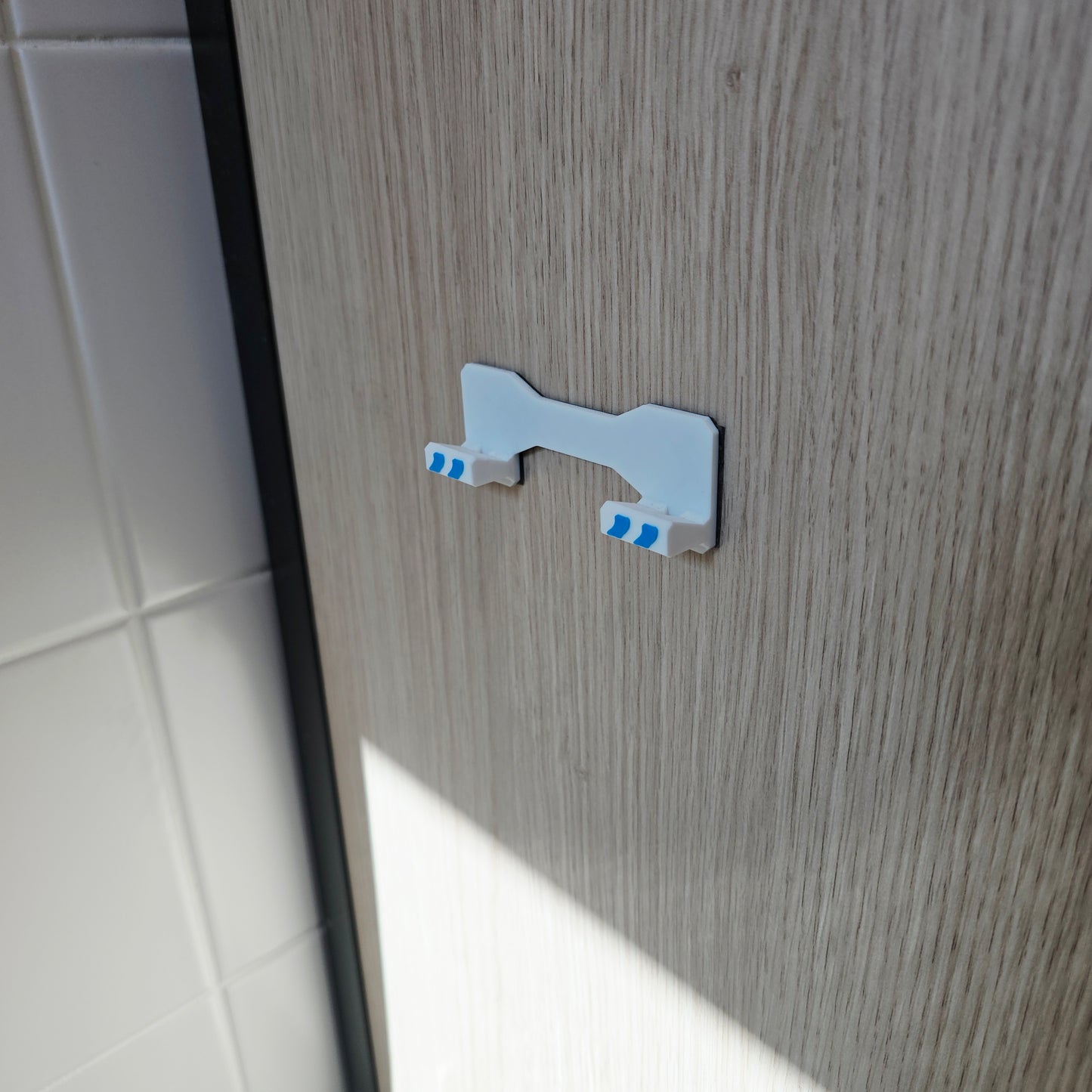 FlexDock Min Self-Adhesive Wall Phone Holder – Ultra Slim Quick-Access Mobile Mount for Kitchen & Bathroom | Made in UK by Creowaves
