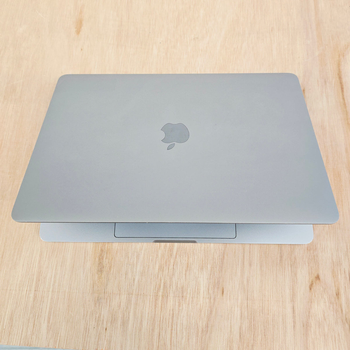 MacBook Pro 13" | 2018/2019 | Intel i7 | 2.7GHz| RAM 16GB | SSD 1000 GB |  Excellent  | QWERTY - ENGLISH